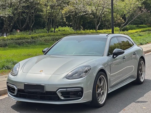 Porsche Panamera 2022