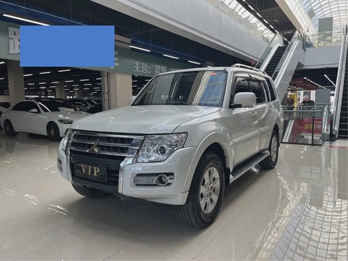 Mitsubishi Pajero 2017