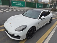 Porsche Panamera 2021