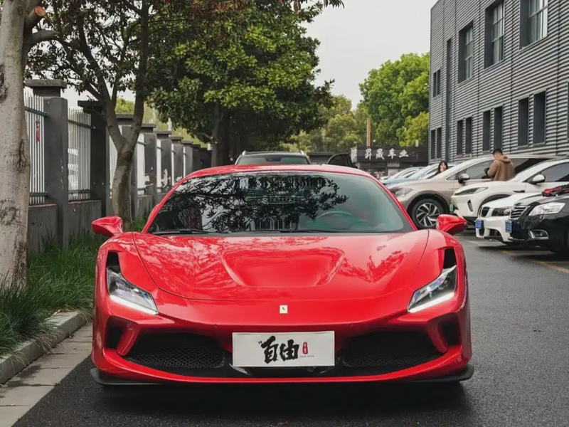 Ferrari F8