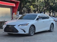 Lexus ES 2024