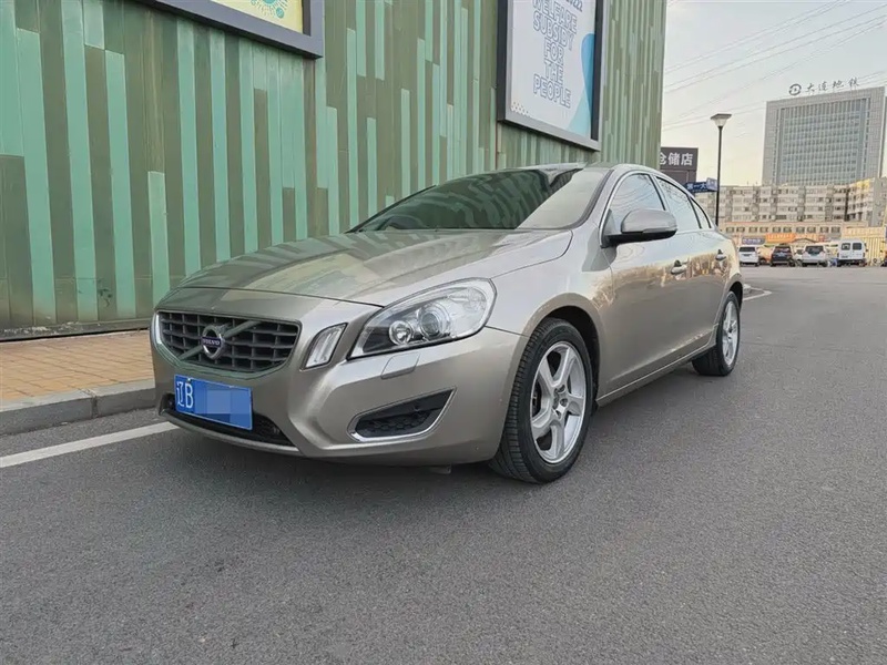Volvo S60