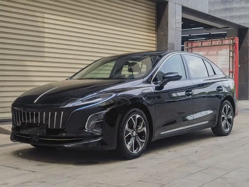 Hongqi E-QM5 2026