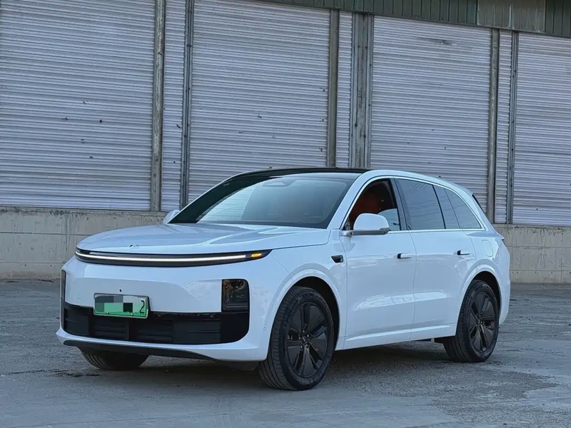 Li Auto L6
