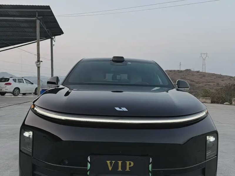 Li Auto L6