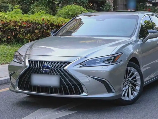 Lexus ES 2022