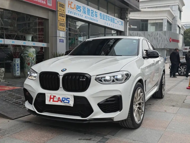 BMW X4M
