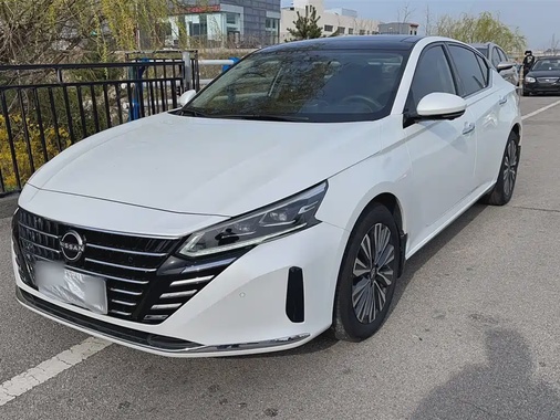 Nissan Teana 2025