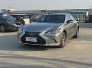 Lexus ES 2021