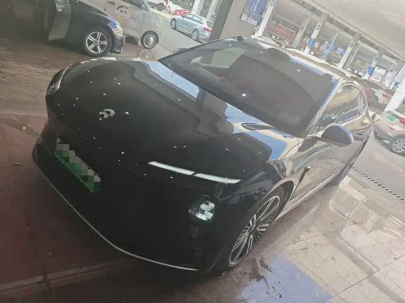 NIO ET9