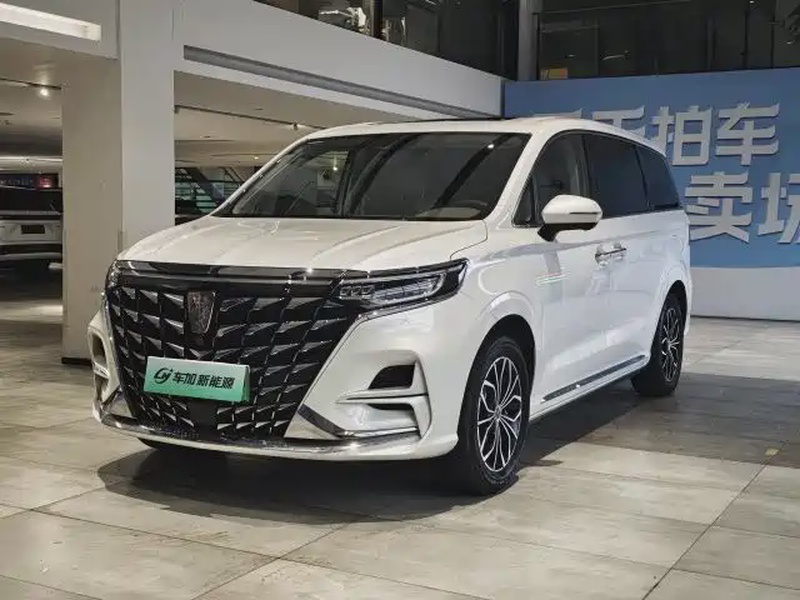 Roewe iMAX8