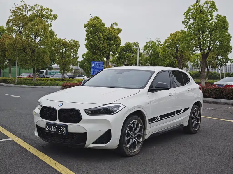BMW X2