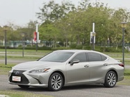 Lexus ES 2019