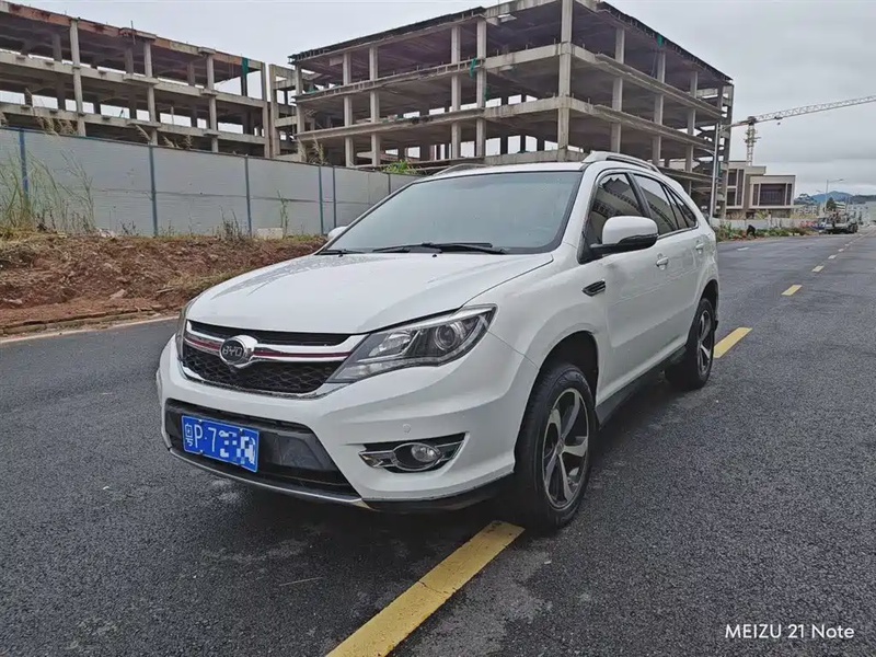 BYD S7