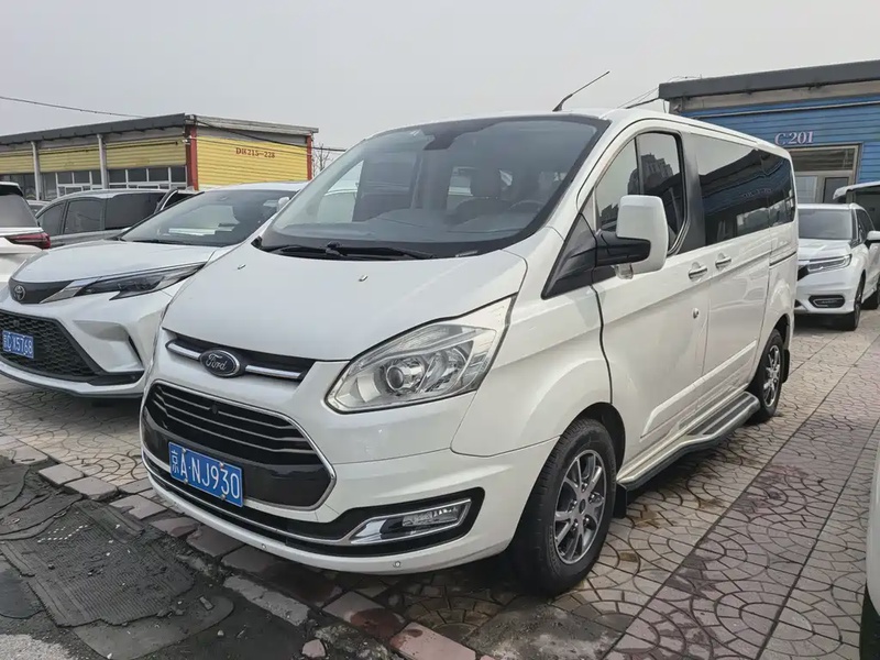 Ford Tourneo