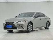 Lexus ES 2024