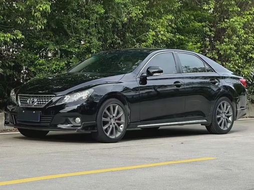 Toyota Reiz 2013