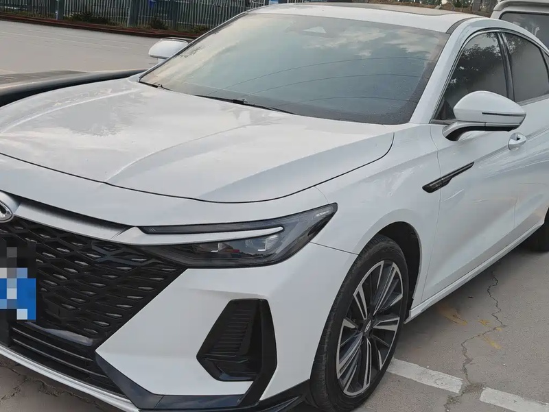 Chery Arrizo 8