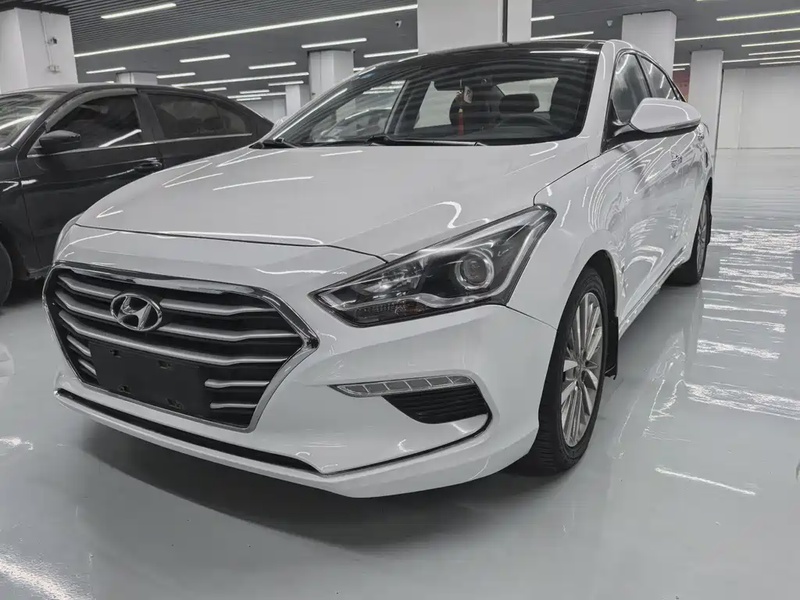 Hyundai Mistra
