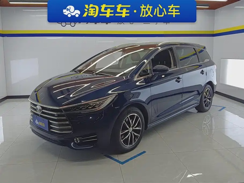 BYD MAX