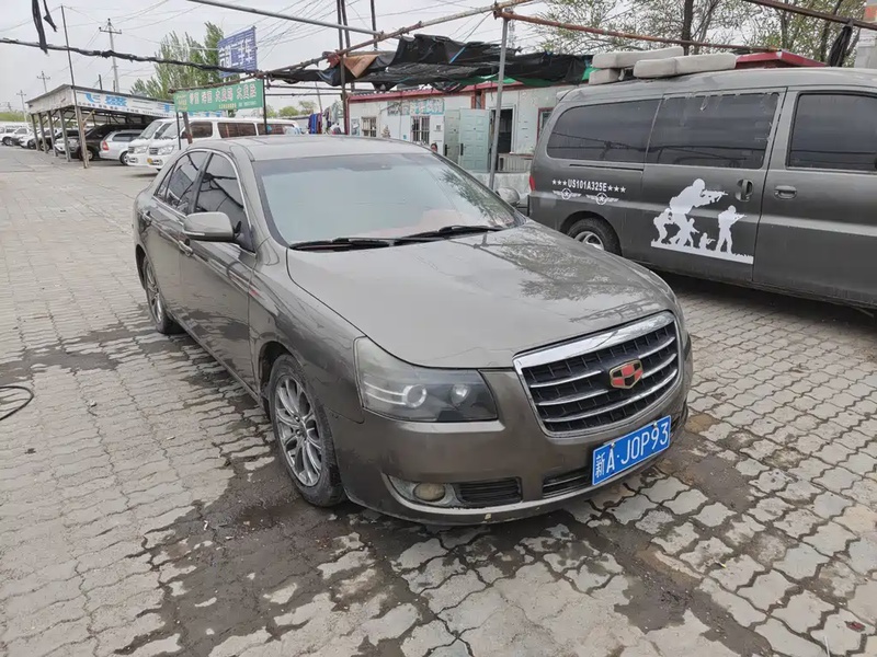 Geely EC8