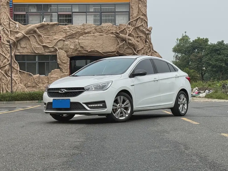 Chery Arrizo 5