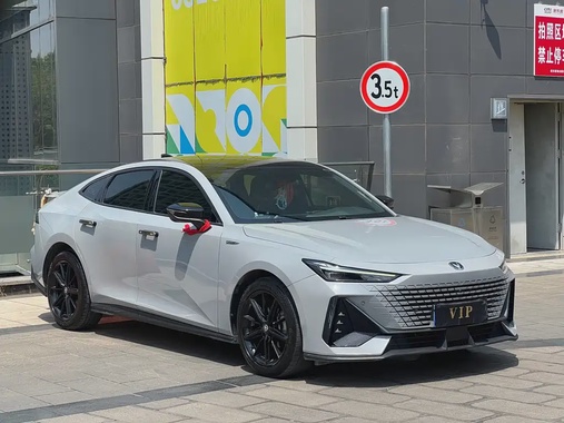 Changan UNI-V 2022