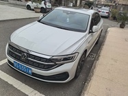 Volkswagen Sagitar 2022