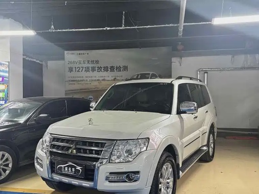 Mitsubishi Pajero 2019
