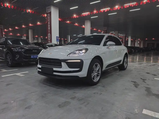 Porsche Macan 2025