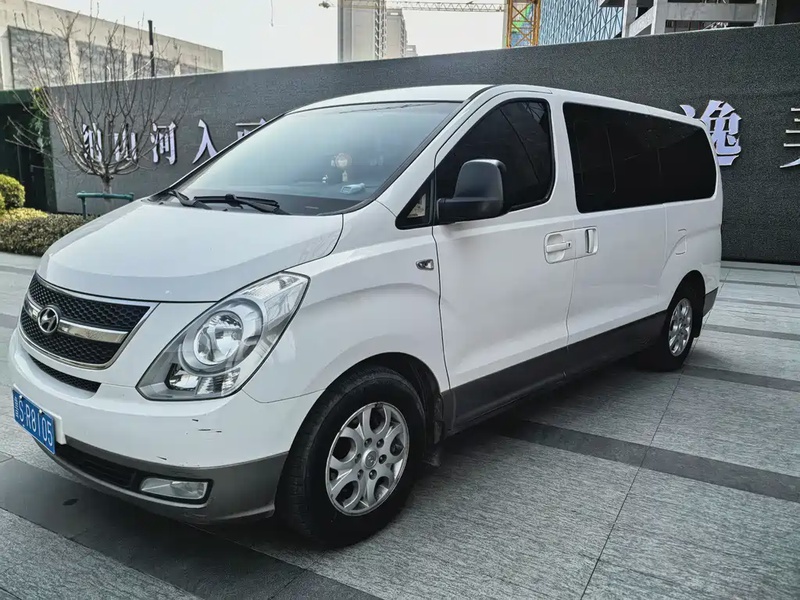 Hyundai H-1