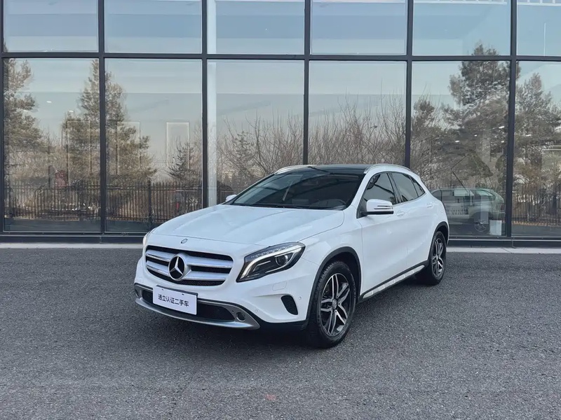 Mercedes-Benz GLA-Class
