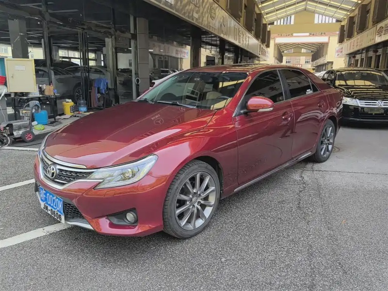Toyota Reiz