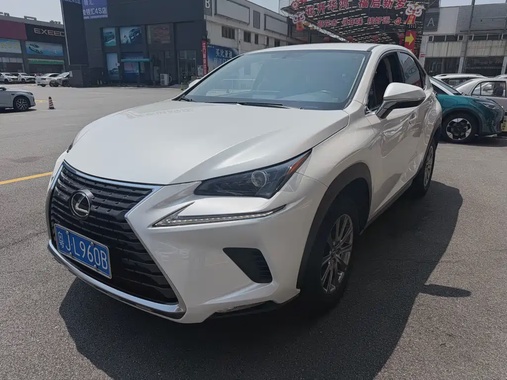 Lexus NX 2021