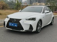 Lexus IS 2019