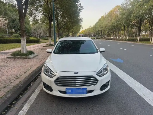 Ford Escort 2018