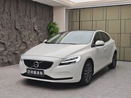 Volvo V40 2017