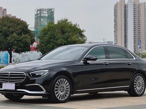Mercedes-Benz E-Class 2022