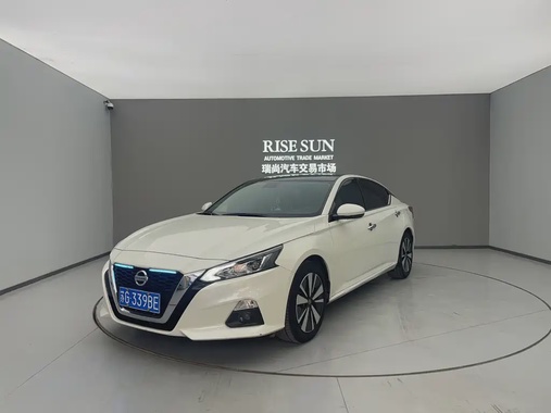 Nissan Teana 2022