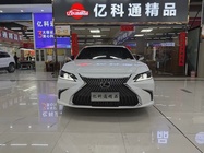 Lexus ES 2021
