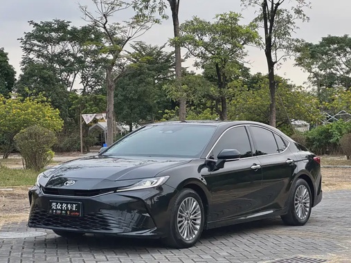 Toyota Camry 2024