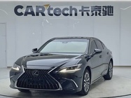Lexus ES 2022
