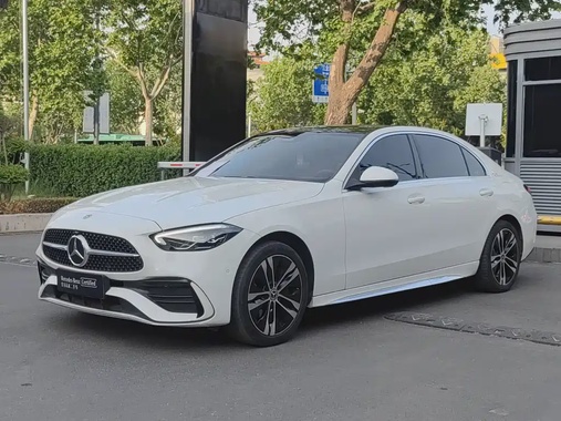 Mercedes-Benz C-Class 2024