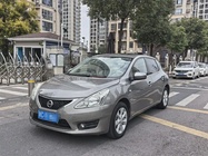 Nissan Tiida 2012