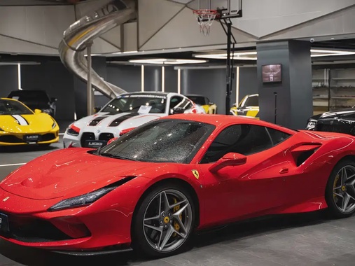 Ferrari F8 2020