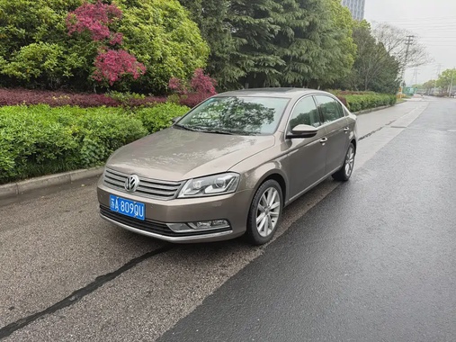 Volkswagen Magotan 2013