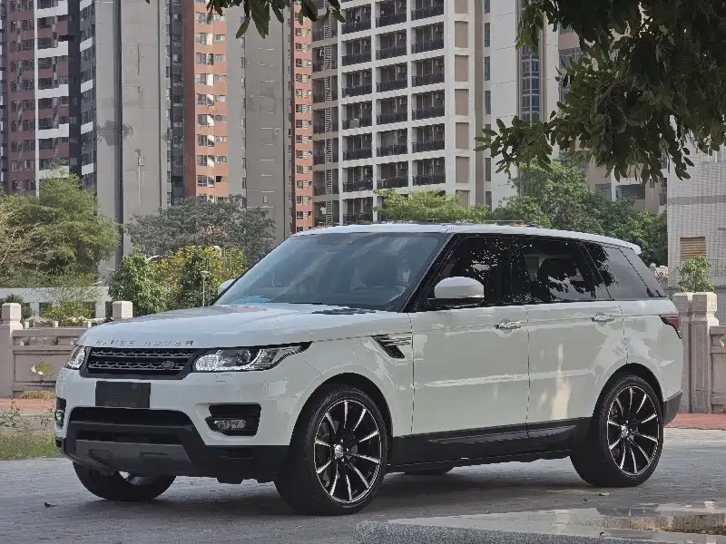 Land Rover Sport