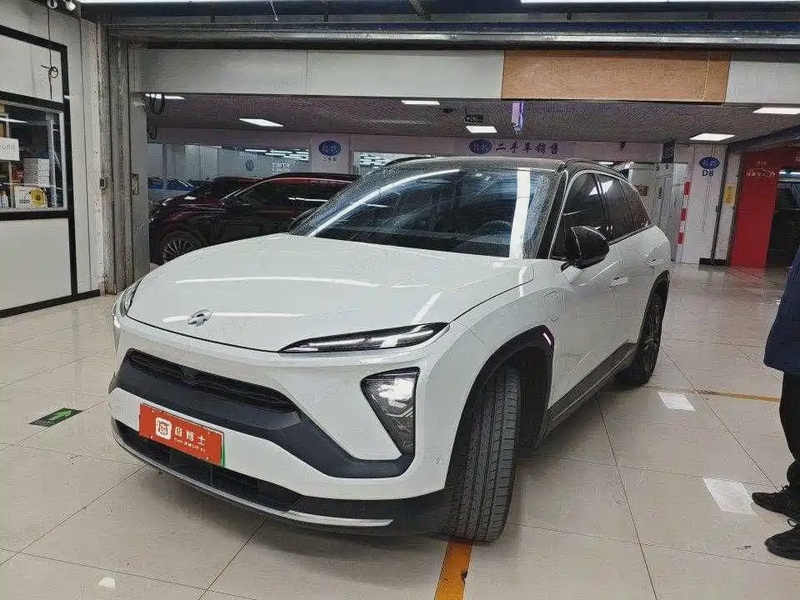 NIO ES6