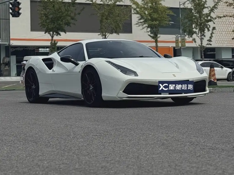 Ferrari 488