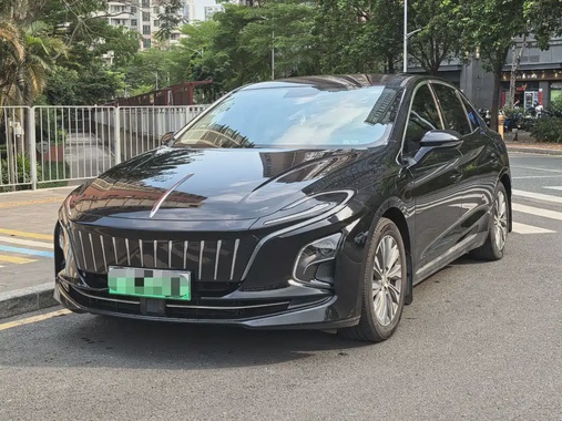 Hongqi E-QM5 2024